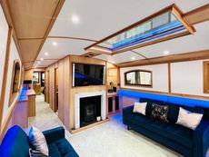 BESPOKE BOAT CO 60FT X 12'6 WIDEBEAM