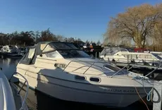 Sealine 255 Senator