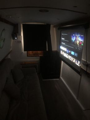 Cinema (living room)