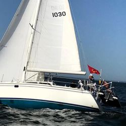 2005 Catalina 320