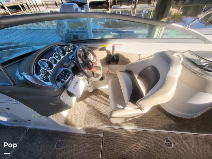 2004 Crownline 240 ex