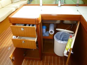 Galley storage