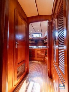 2007 Tayana 48