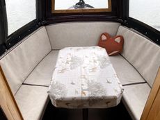 Cratch Table