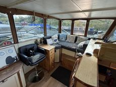 Pinder Dutch Barge, 57' x 13'6