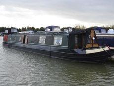 BRADYPUS &bull; 57ft 3in, Semi-Trad, 2+2 berths, 2003.