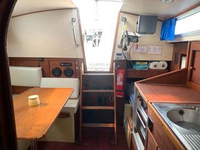 Moody 33 Aft cabin - Looking Aft