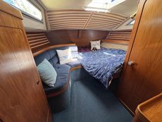 1985 Moody 37