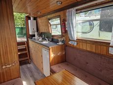 28ft Day Cruiser Narrowboat