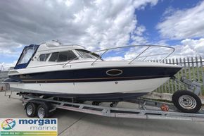 Bella-Falcon-2024-side-bow