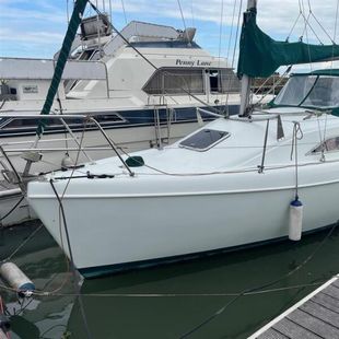 2003 Hunter Channel 27
