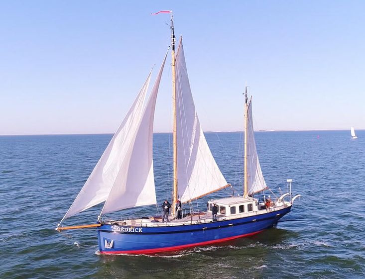 Bekebrede oceangoing sailing yacht