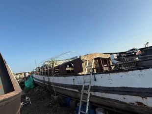 1915 Dutch Barge Project