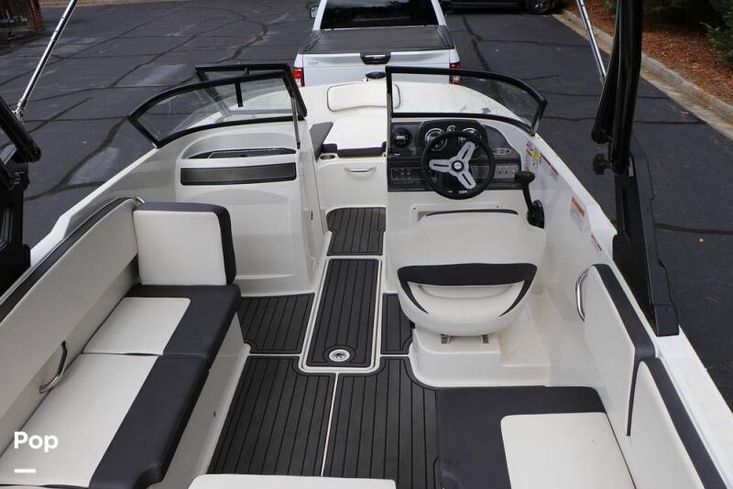 2022 Bayliner vr4