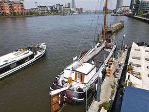 Tjalk Dutch Barge 25m  - Exterior