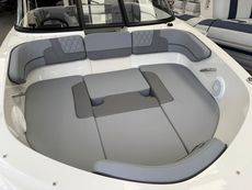 2026 Bayliner VR4