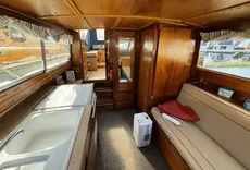 Elysian Boats 27