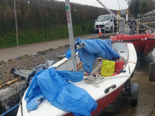Enterprise Dinghy (GRP) &ndash; Red/White &ndash; Co