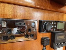 Beautifully maintained Dufour 32 Classic wheel steering shoal draft