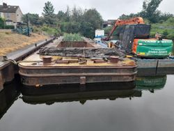 22m x 4.9m Hopper Barge - Ideal for houseboat conversion