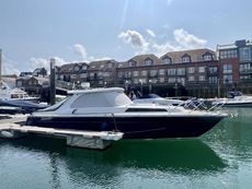 Solent Spear 35 - Rare Modern Classic Motor Yacht