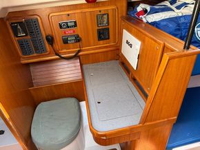 Prima 38  - Navigation Station