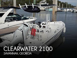 2026 Clearwater 2100 Baystar