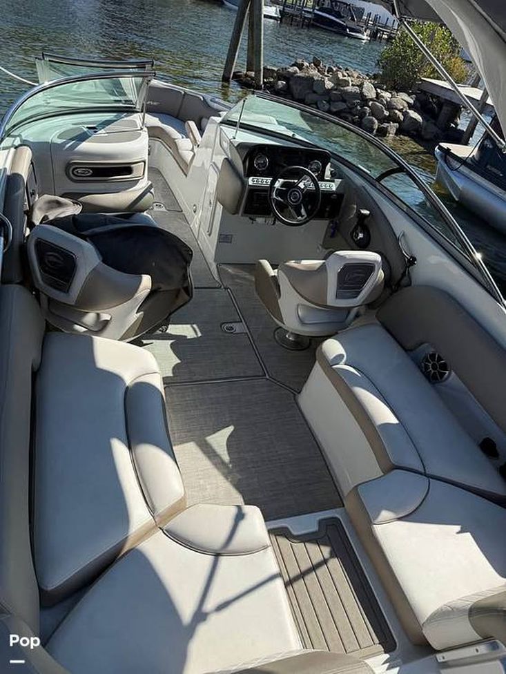 2022 Crownline 265 ss