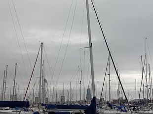 Cruising Yacht