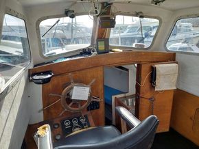 Newhaven Sea Angler 31  - Cabin