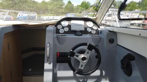 Quicksilver 705