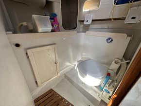 1993 Hunter Legend  Hunter Channel 323 47