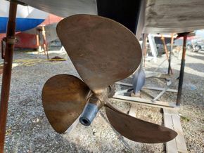 Beneteau Oceanis 34  - Propeller