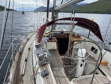 1989 Aphrodite 42'