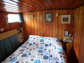 Dutch Barge Tjalk live aboard barge - Cabin