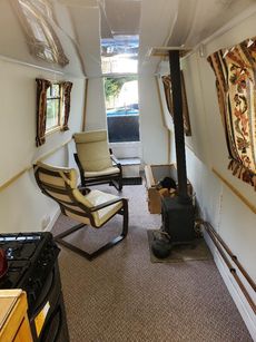 Ready for you! clean and tidy narrowboat