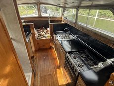 36ft by 9ft 6' Dutch Barge