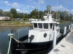 1985 32' x 11'6 PUSH TUG FOR SALE