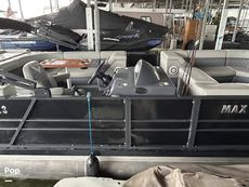 2022 Massimo Marine P23