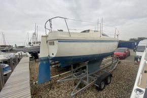 Seamaster-815-yacht-back
