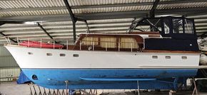 Exterior Indoors before Antifoul