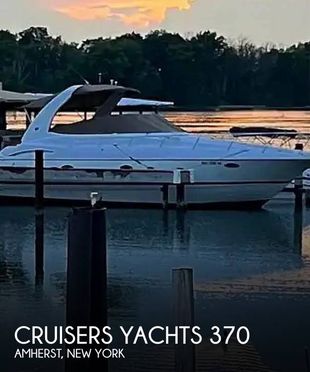 2004 Cruisers Yachts 370