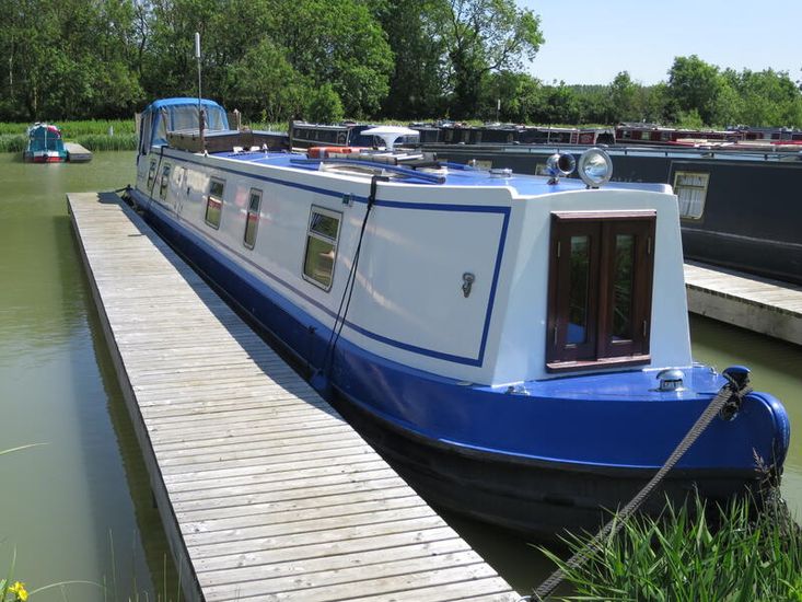 Bluewater Narrowboats 60 Cruiser Stern for sale UK, Bluewater ...