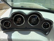 2016 NauticStar 223 DC Sport Deck