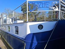 3 bedroom houseboat, Ham Wharf, Brentford, TW8