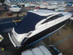 2011 Princess V42 2