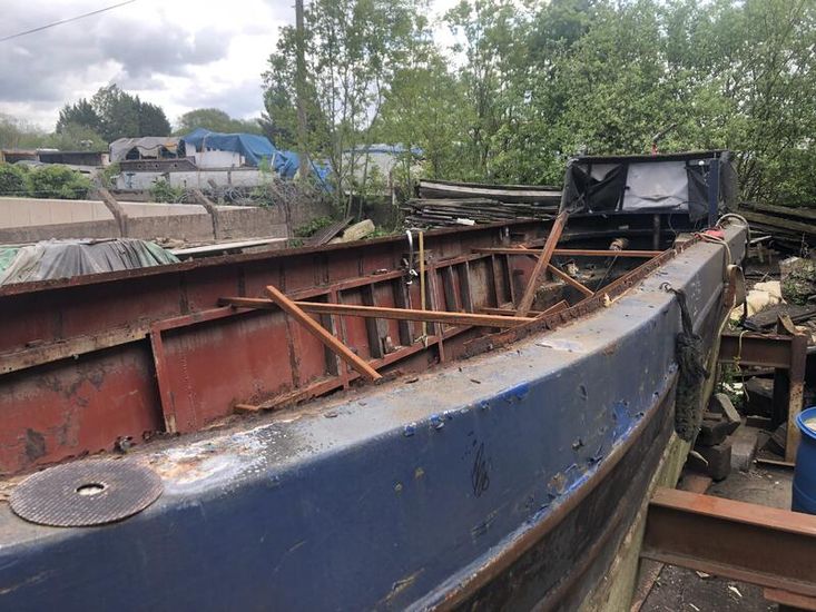 37 Narrowboat hull Project, with new steel sheet
