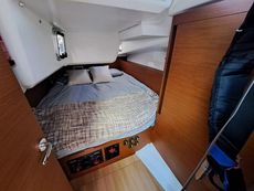 2022 Jeanneau Sun Odyssey 490