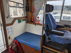 Seat instead of Galley