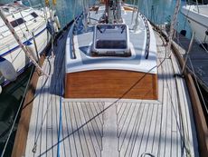 1993 Classic Yacht Robertson 35
